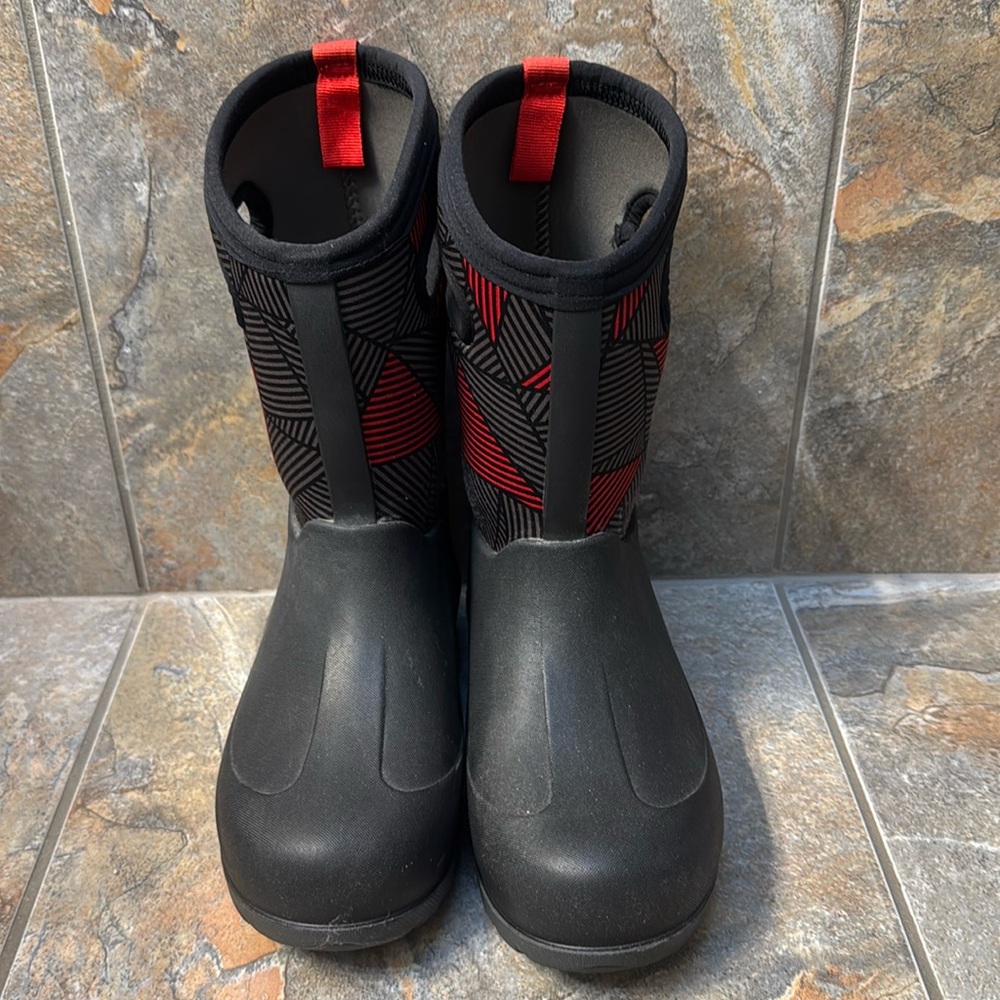 Youth size 3 Bogs boots